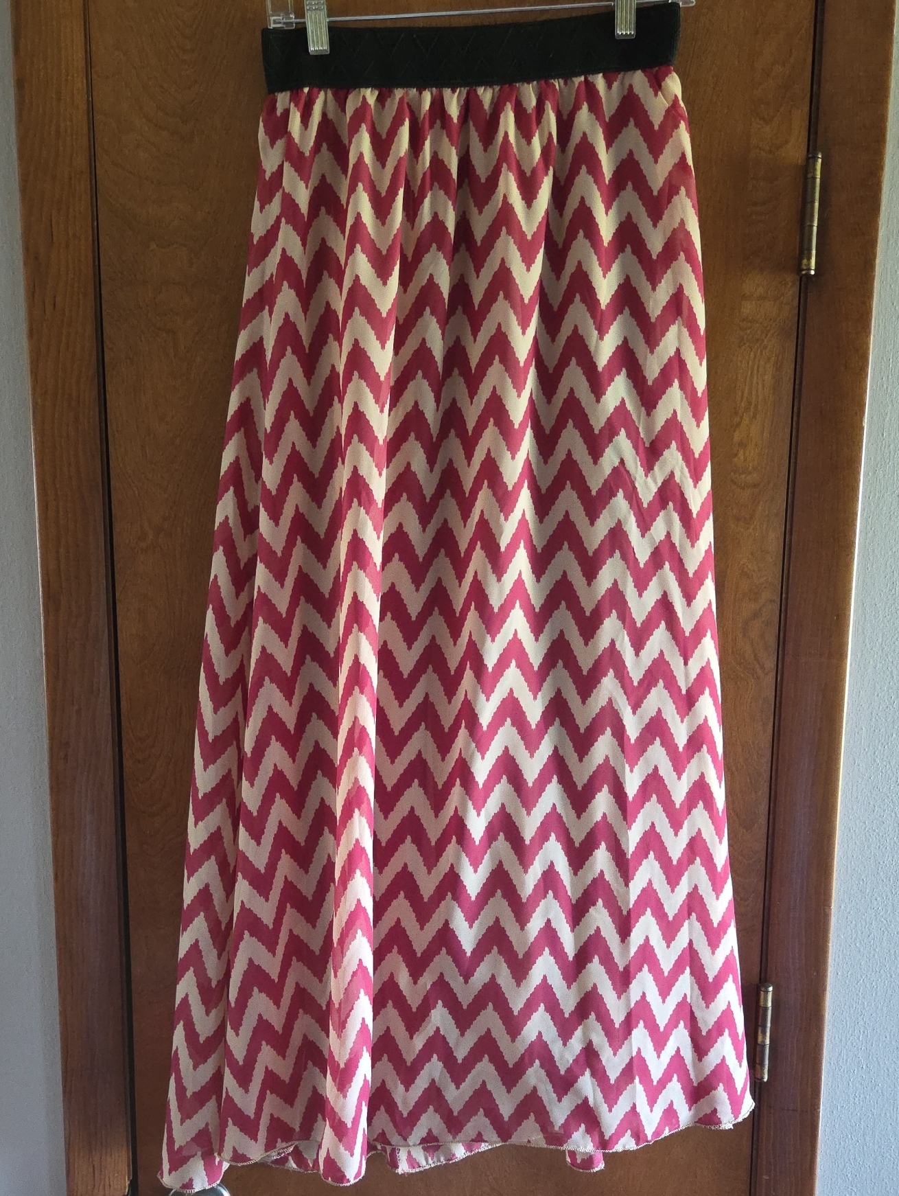 Lularoe Lucy Pink And Cream Chevron Skirt
